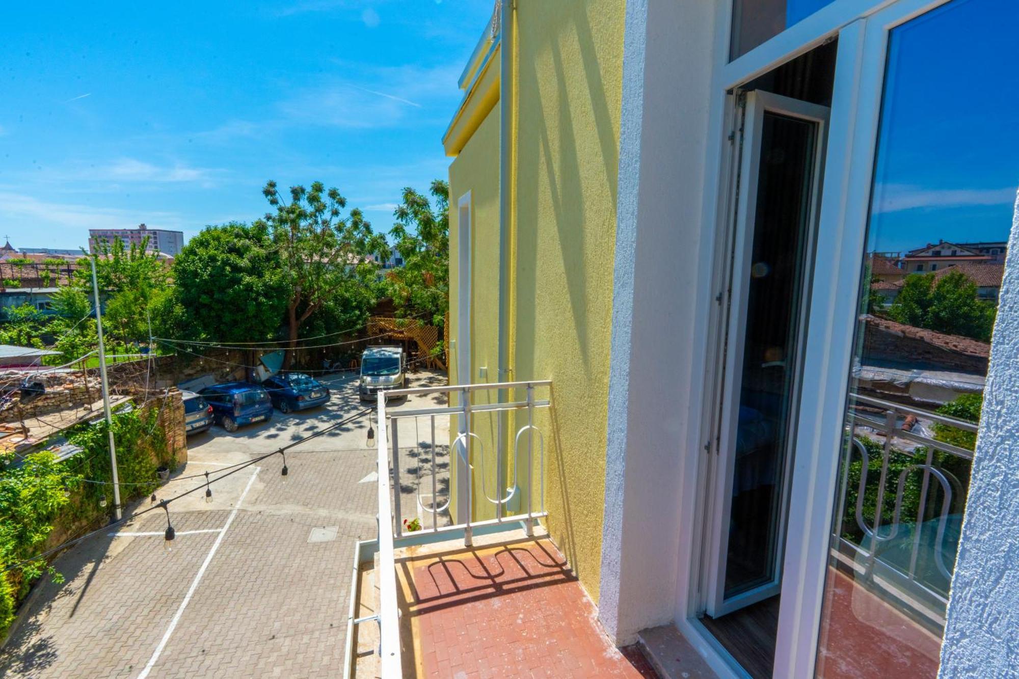 Gjuhadoli Hotel Restaurant Shkoder Exterior photo